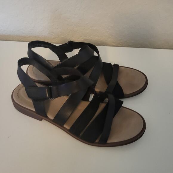 Clarks Collection Ladies Black Strappy Ultimate Comfort Sandals size 7.5 - Picture 1 of 6